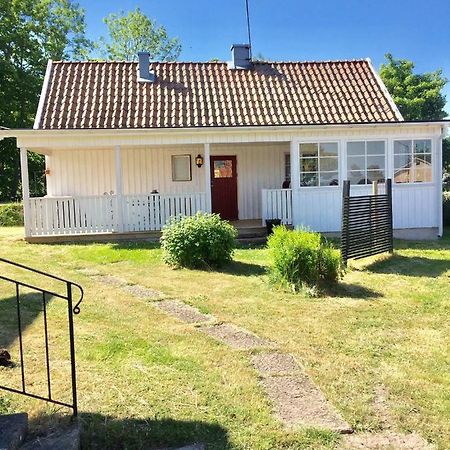 Farbror Alfreds Stuga Sjoeutsikt Kopingsvik Exterior photo